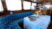 CEYLAN Dining